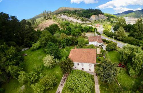 Lutzin Etxea, Caserío Vasco con piscina, jardín y parking, a 15 min de Bilbao - Foto 2