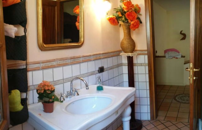 Room-hillside Room With Garden and sea v - Photo 5