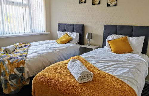 3Bed Full House - Free Parking - Family Friendly! - Foto 1