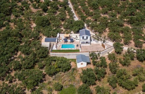 Villa Verde - Heated Pool with Stunning Views, by ZanteWize - Foto 8