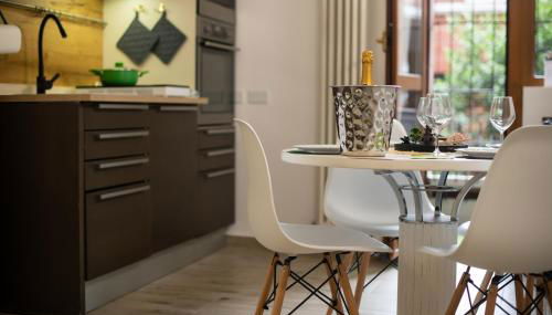 ! Esotico ! Letto baldacchino - Metro 5 min - 50mq - Foto 2