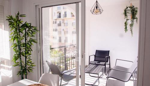 Apartamento Moderno con Piscina y Aparcamiento - Photo 3