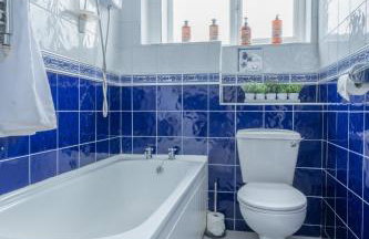 Spacious 5-bedroom home perfect for large groups - Foto 37