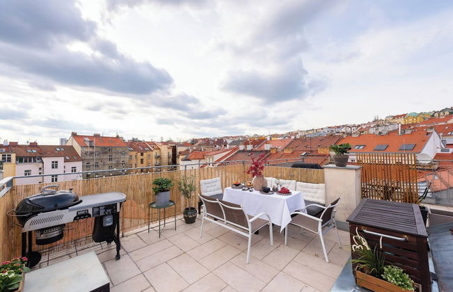 Charming Prague Apartment in Vršovice With Roof Terrace - Foto 9