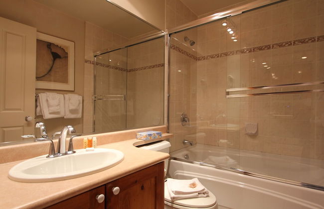 Symphony Condos by Whistler Retreats - Photo 29