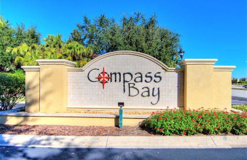 4 Bedroom SunHaven Townhouse with Pool Near Disney - Foto 2