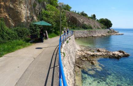 Apartman Hana u blizini ronilačkog kluba i Kostrenskih plaža - Foto 16