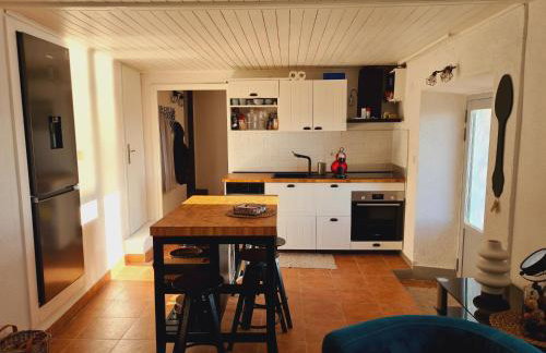 Amber's Place: cosy house with pool and sea views - Foto 3