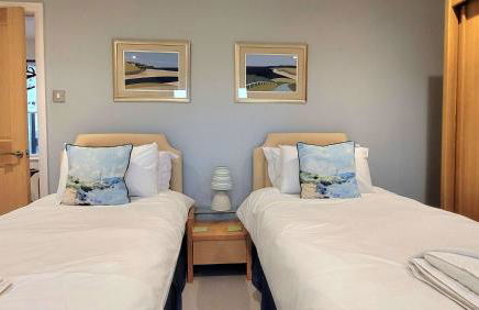 East Wing Cottage - Peaceful Village Retreat with Tennis Court Access - Foto 23