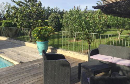 1 chambre 1 cuisine & salle d'eau privées avec piscine et jacuzzi - Foto 24