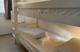 SETE EVASION Jardin, Parking privé gratuit, Climatisé, Wi-Fi, à 5mn plage, tout Confort - Foto 7