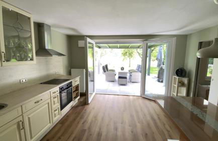 Tolles Apartment mit großer, überdachter Terrasse - Foto 7