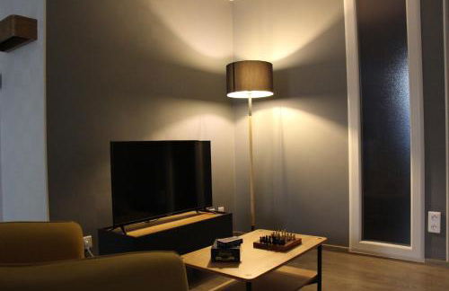 joli 2 pièces avec cour privée - Foto 7