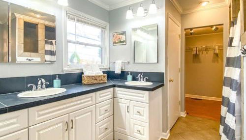 Cardinal Aerie- 5 mins from Rainbow Mountain Hiking Trails - Foto 4