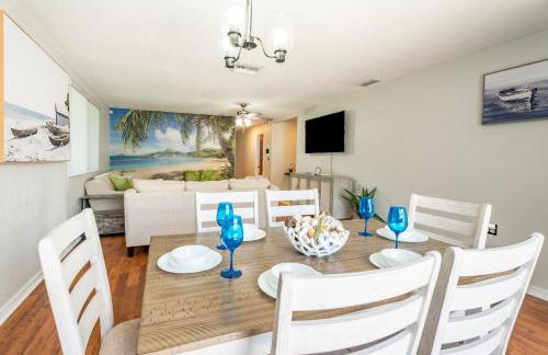 Coastal Cabana in Lakeland with King Bed - Foto 28