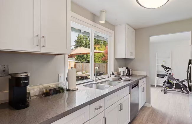 Cozy Bellevue Home for Family/Business Near MS - Foto 9