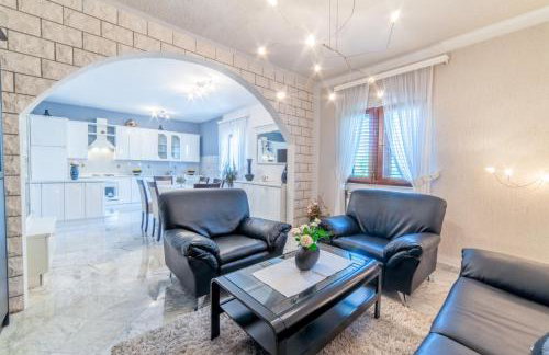 Villa Lucija - Photo 11