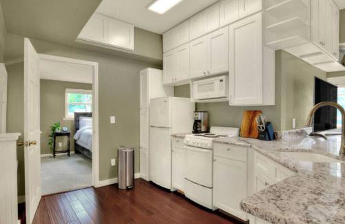 Charming Historic 2-story Carriage House located in Downtown Lakeland walking distance from FSC! - Foto 5