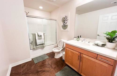 Cozy Apartment in Heart of Encino 104 - Foto 51