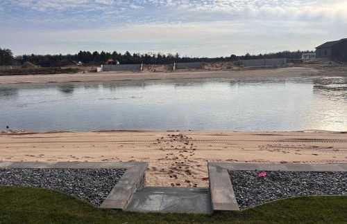 Sunset Serenity 5 Bedroom, Private Lake, Hot Tub - Foto 29