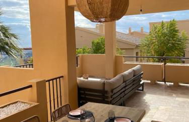 Elegant apartment, stunning views, fully renovated in la Hacienda del Senorio de Cifuentes - Photo 21