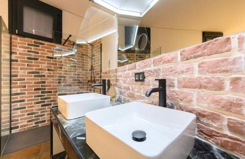 Elegante piso de dos dormitorios en el corazón de Malasaña, Madrid Temporal DFE11SI - Foto 57