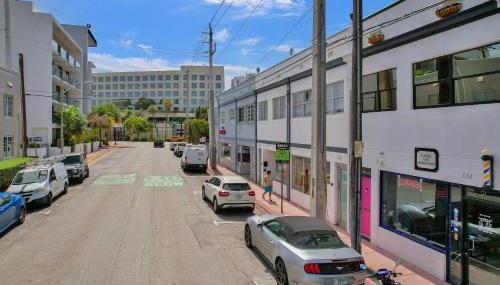 SOBE MONARCH 2 - 2 Bedroom 2 Bathroom Apts - 2 Independent 1 bedrooms apts - Foto 2