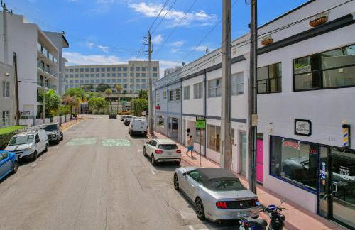 SOBE MONARCH 2 - 2 Bedroom 2 Bathroom Apts - 2 Independent 1 bedrooms apts - Foto 2