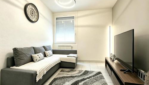 Large modern 2 bedrooms, bright & cozy hypercentre - Foto 2