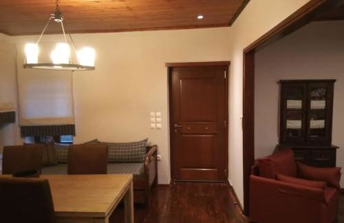 Τείχιο Πατρικό - Tihio Patriko - Πέτρινη κατοικία - Foto 13