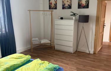 Beautiful, renovated, private apartment above bakery - Foto 9