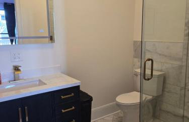 The Luxe Building- 2 Bedroom Apartment in Metropolis - Photo 39