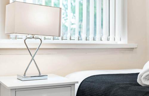 Stylish 3 Bedroom House - Pool & Tennis Table - Garden - Off Street Parking 782S - Foto 41