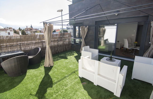 EnjoyGranada LUJO Piscina y Parking - Foto 36