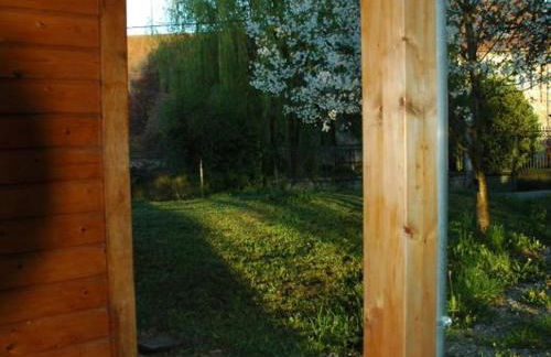 Chalet indépendant avec jardin et accès piscine près de St Pourçain - FR-1-489-151 - Foto 4