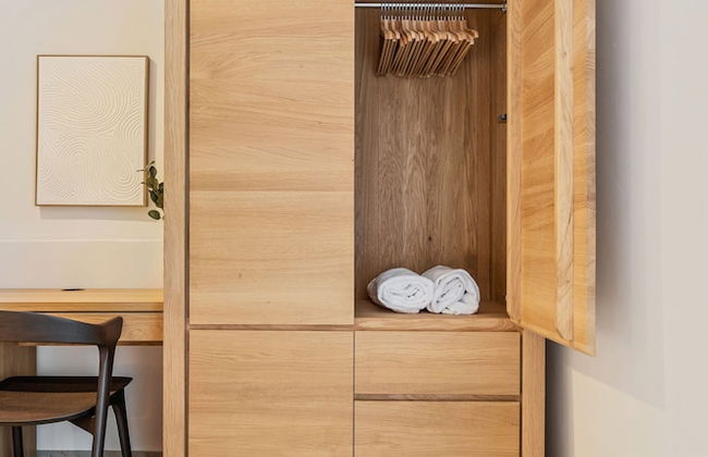 Clausen Hideaway Modern Apartment ID211 - Photo 17