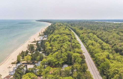 Spacious 3BR Lakefront Cottage with Stunning Views - Foto 39