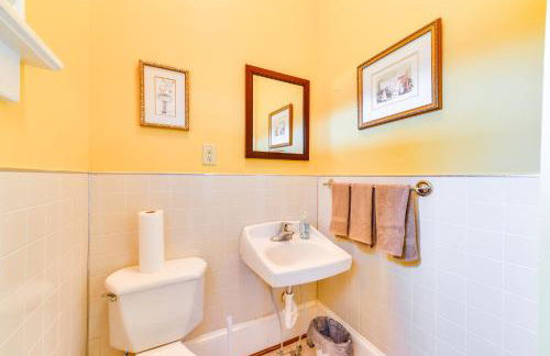 Elegant and Spacious Retreat about 18 Mi to Lake Norman! - Photo 17