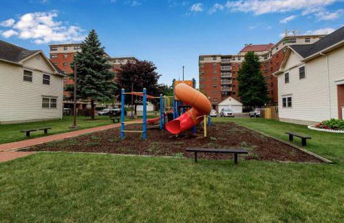 Modern Trendy Downtown - Foto 30