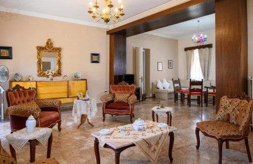 Mansion House - Photo 9