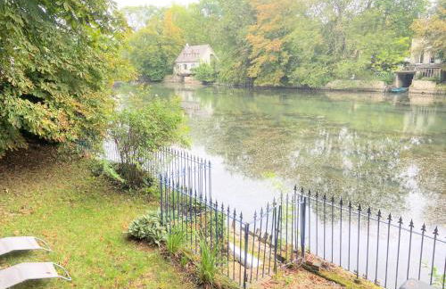 Le chalet bucolique au bord de l'eau - Photo 8