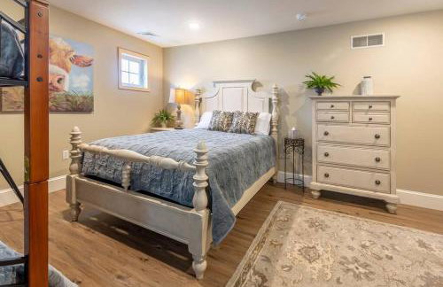 The Queen Place - Updated-Private Backyard - Foto 16