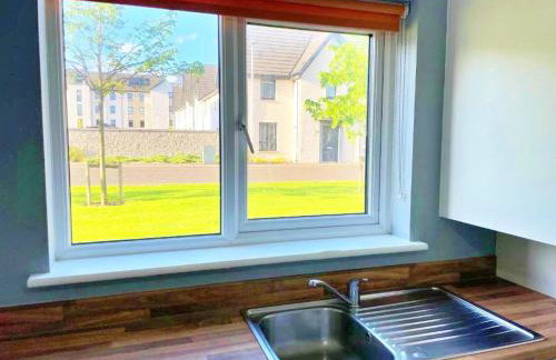 Newbuild - 3 bedrooms, 2 baths,5 mins from airport - Foto 9