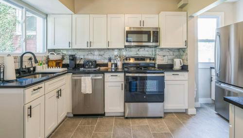 Where Classic Charm Meets Modern Serenity - Foto 4, stove, dishwasher