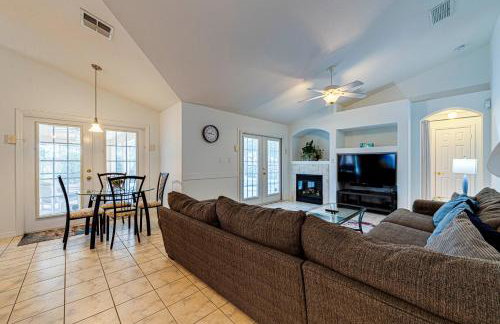 514 - Make Yourself at Home on our Private Pool Deck with Spa - Photo 12