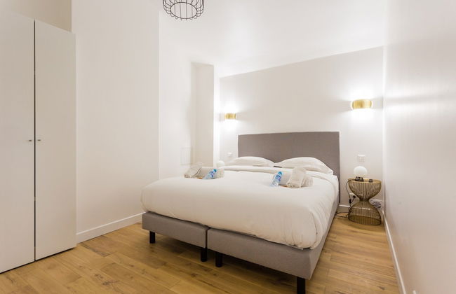 Elegant Apartment - 2bd/6p - Hotel de Ville - Foto 2