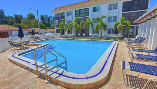 Coastal Paradise Condo Steps To Crescent Beach - Foto 2, sunbed