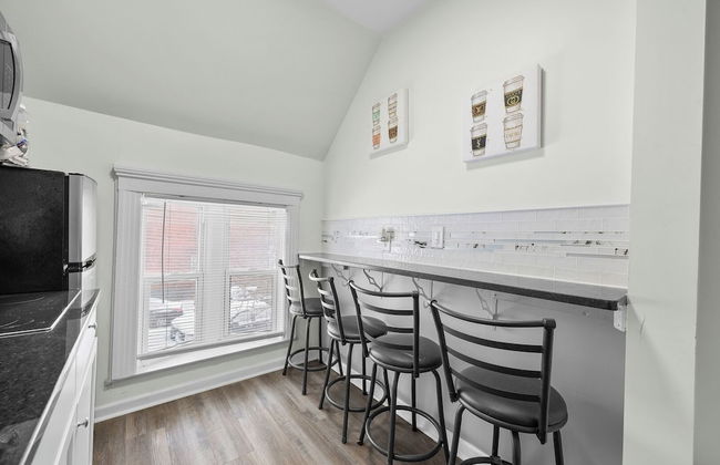 Detroit Escape: 2BR Apartment for 7 w/ Wifi - Foto 7