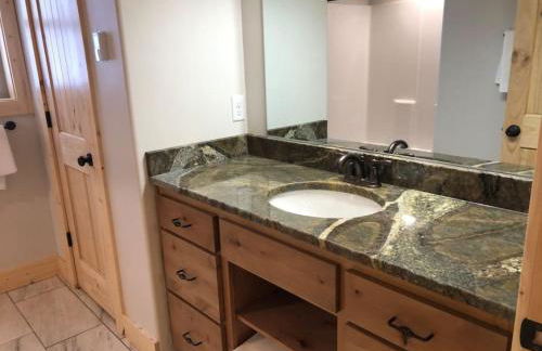 Hot Tub 25 min to Yellowstone - Foto 35