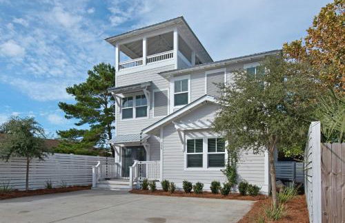 Golf Cart, 3 King Beds, Covered Rooftop Area, Half Mile to Beach! - Foto 9